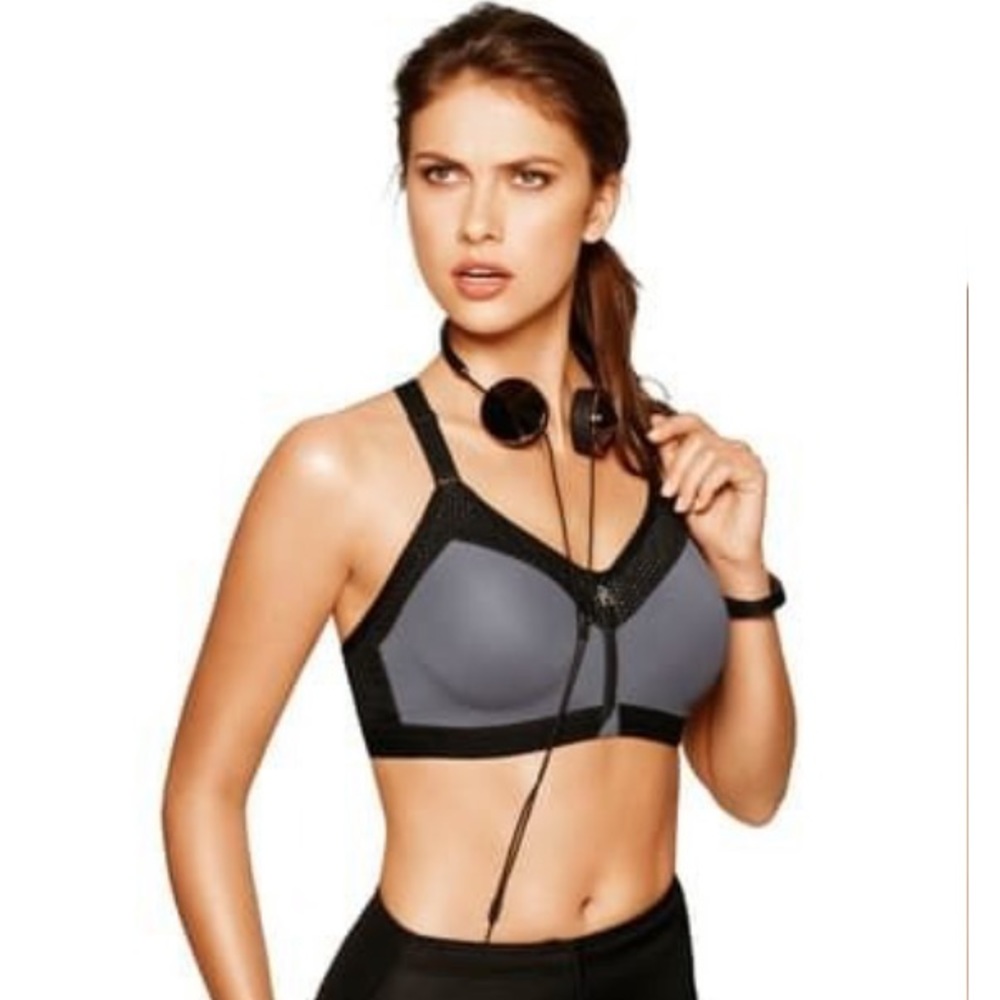 NWT wacoal zip underwire sports bra size 30C